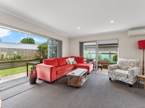 27A Tukapa Street, Westown, New Plymouth