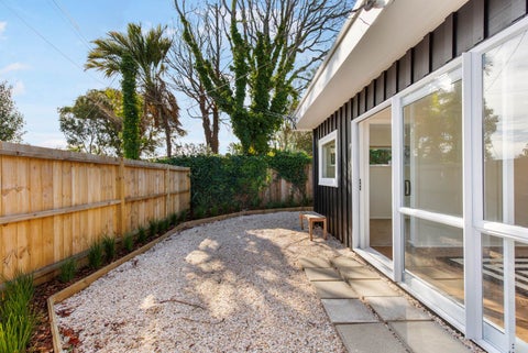 1/1 Griffiths Place, Te Atatu South, Auckland