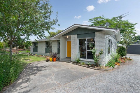 10 Reading Street, Greytown