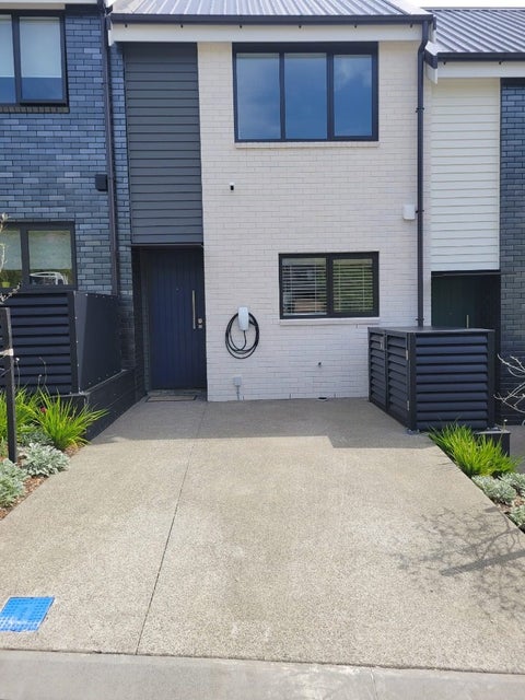 20 Bee Lane, Whitby, Porirua