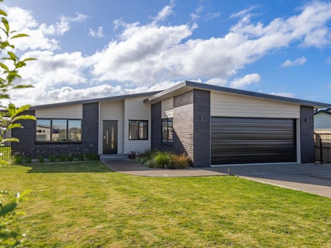 22 Mitre Way, Solway, Masterton