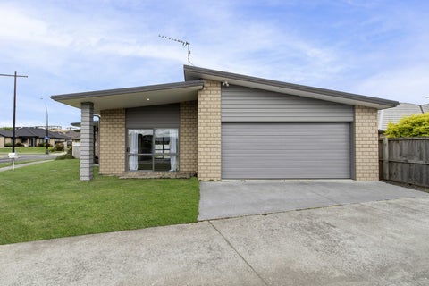 1 McCorquindale Drive, Flagstaff, Hamilton