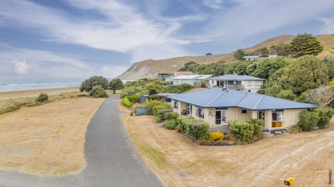 62 BEACH RD , PORANGAHAU
