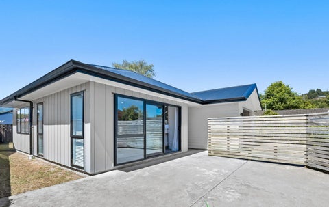 33C Gemstone Drive, Birchville, Upper Hutt