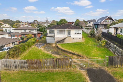 219 Portage Road, Green Bay, Auckland