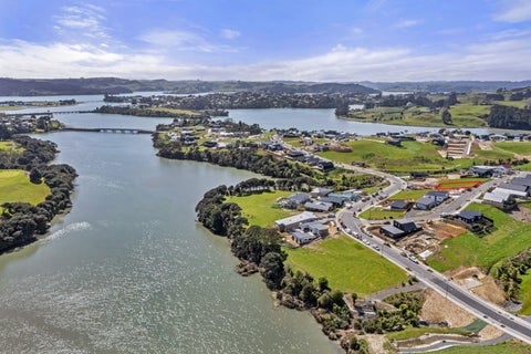 11 Maataitai Road, Raglan, Raglan