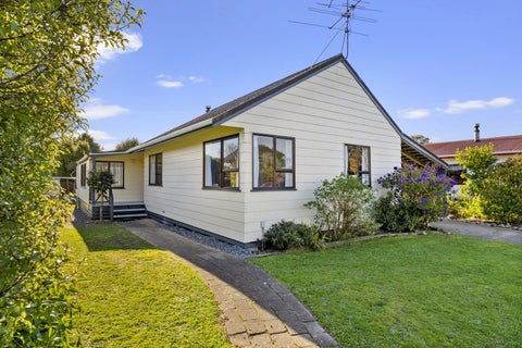 8 Brandon Street, Otaki