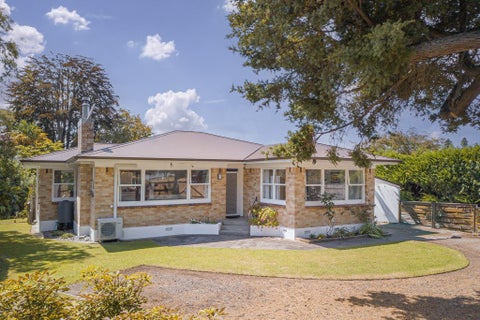 6 Bracken Street, Leamington, Cambridge