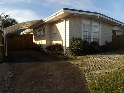 9 Evelyn Place, Hillcrest, Auckland