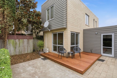 8B Burdale Street, Riccarton, Christchurch