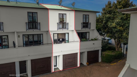 2/25 Rossmay Terrace, Kingsland, Auckland