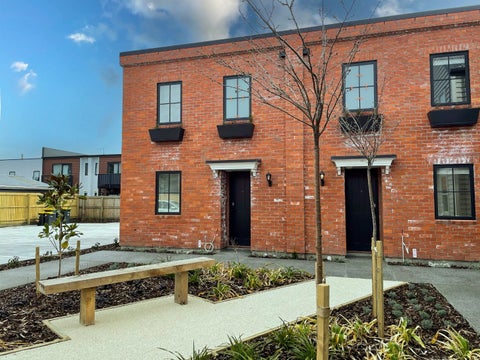 8/25 Bunyan Street, Waltham, Christchurch