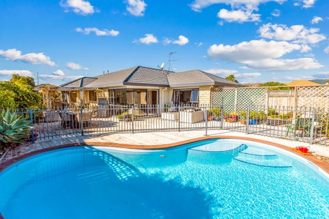 3 Takahe Drive, Paraparaumu Beach, Paraparaumu