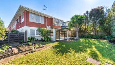 2/30 St Vincent Avenue, Remuera, Auckland