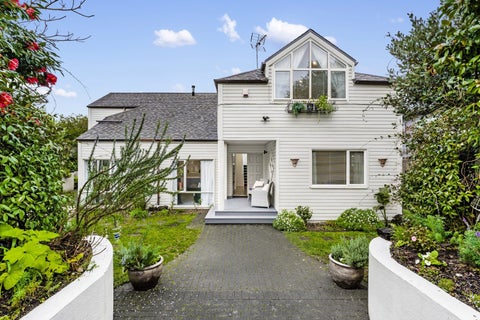 1B Adrienne Place, Onehunga, Auckland