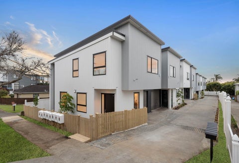 6/12 Ryburn Road, Mount Wellington, Auckland