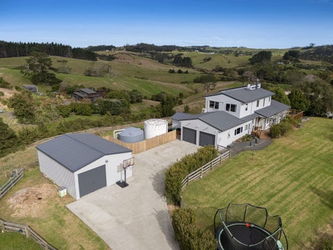 96 Dormer Road, Helensville