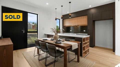 5/11 Seaview Road, Glenfield, Auckland