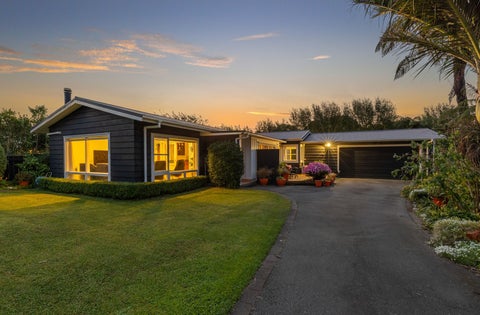 6 Leybourne Avenue, Waikanae