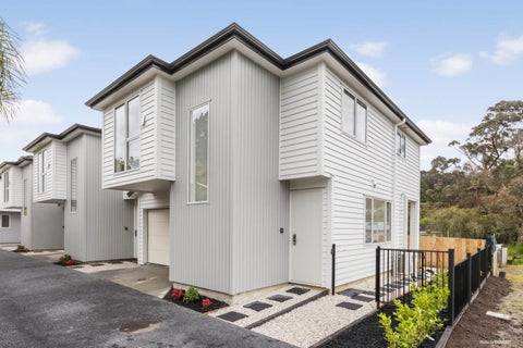25A Scarlet Drive, Ranui, Auckland
