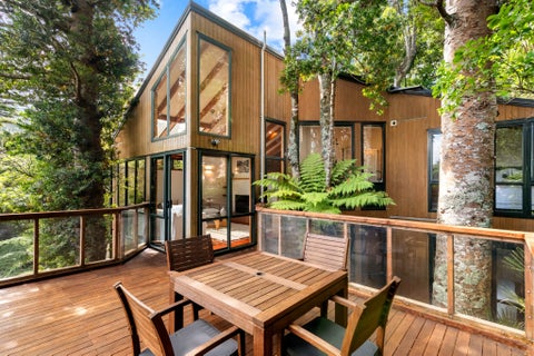 31 York Road, Titirangi, Auckland