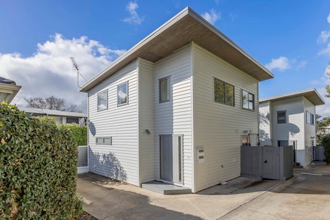 50A Waddell Avenue, Point England, Auckland
