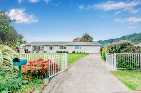 9 Lesley Grove, Waikanae