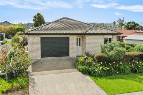 4 Melanie Place, Orewa, Orewa