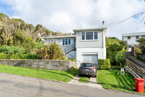 22 Lyndfield Lane, Newlands, Wellington