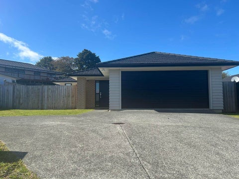 15 Te Aparangi Crescent, Papakura, Papakura