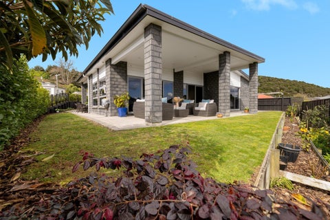 4 Rochfort Crescent, Pyes Pa, Tauranga