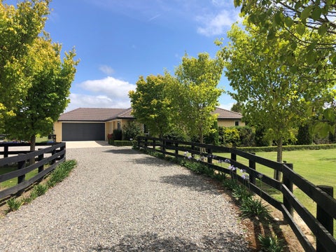 671 Browns Rock Road, Burnt Hill, Oxford