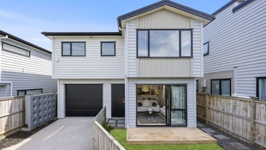 2/39 Lyndhurst Road, Te Atatū South, Auckland