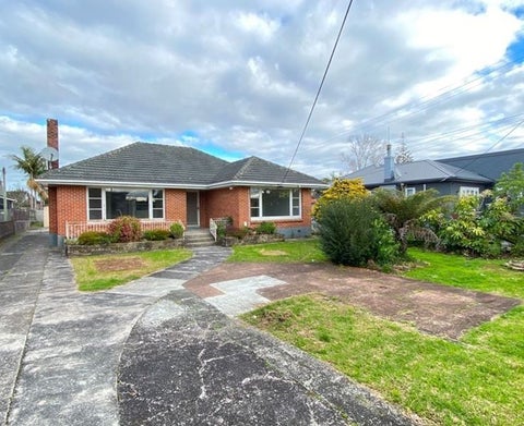 18 Taikata Road, Te Atatu Peninsula, Auckland