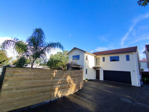 123A Nile Road, Milford, Auckland