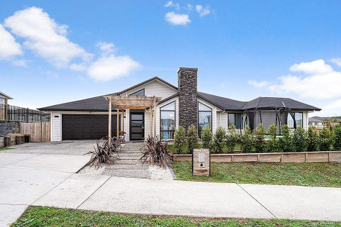 2 Floyd Road, Riverhead, Riverhead