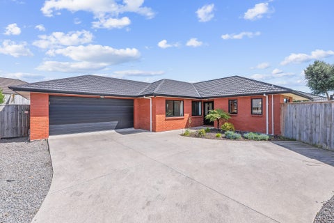 8 Georgia Grove, Paraparaumu