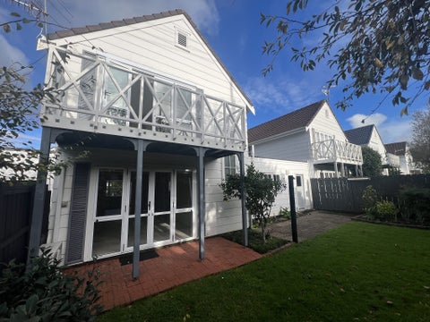 4/97 Wheturangi Road, Greenlane, Auckland