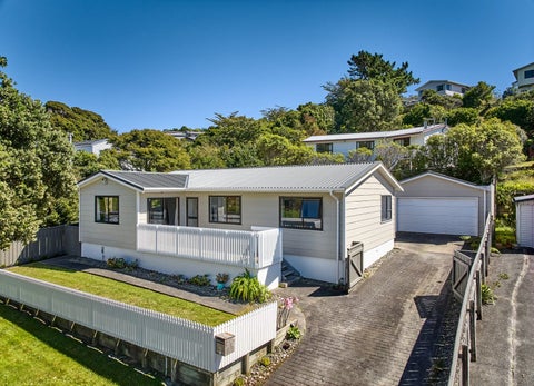 55 Omapere Street, Whitby, Porirua
