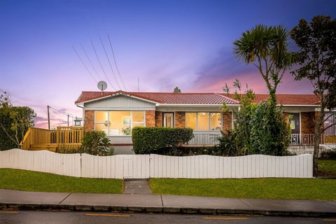 1/14 Flanshaw Road, Te Atatu South, Auckland