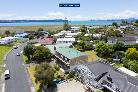 15 Dawnhaven Drive, Te Atatu Peninsula, Auckland