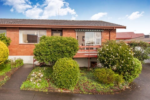 2/105 Olsen Avenue, Hillsborough, Auckland