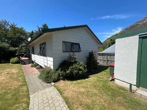 9 Remarkables Crescent, Frankton, Queenstown