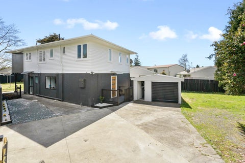 2/11 Rollerson Street, Papakura, Papakura