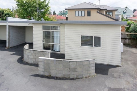 8A Snead Place, Hamilton East, Hamilton