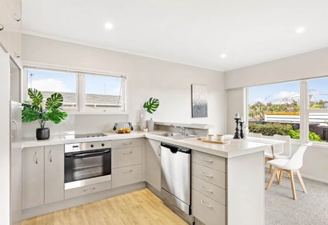 3/4 Waterloo Road, Milford, Auckland