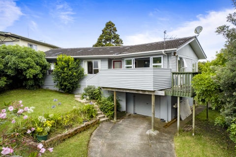 20 Redwood Drive, Massey, Auckland