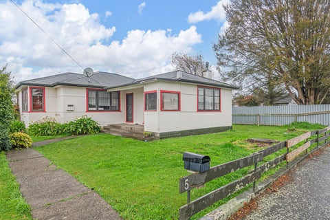 5 Crewe Street, Pahiatua, Pahiatua