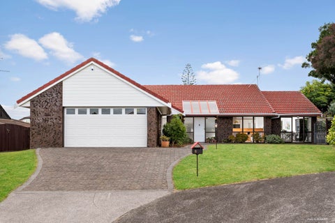 8 Citation Way, Botany Downs, Auckland
