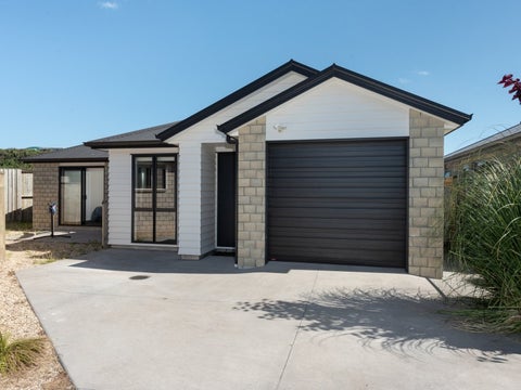 20 Foley Grove, Pyes Pa, Tauranga